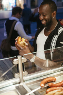 Bellys - Der Nachtwürstelstand am Grazer Hauptplatz