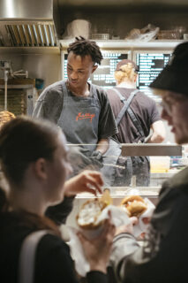 Bellys - Der Nachtwürstelstand am Grazer Hauptplatz